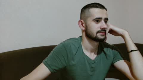 Snapshot of sweet__daddy8 chatting on 12-04-24, 08:07 BredEmiliya online show from 12-04-24, 08:07