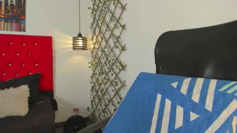 Carolina online show from 09-11-25, 03:23