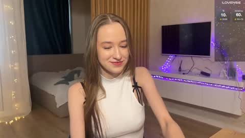 Monica  GTM 3MoTuWeFrSa 500pm-1000pm  online show from 12-29-24, 06:56