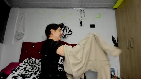 Snapshot of sweet__suck69bitch chatting on 01-06-25, 01:20 sweet__suck69bitch online show from 01-06-25, 01:20