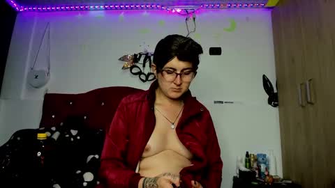 Snapshot of sweet__suck69bitch chatting on 01-07-25, 02:42 sweet__suck69bitch online show from 01-07-25, 02:42