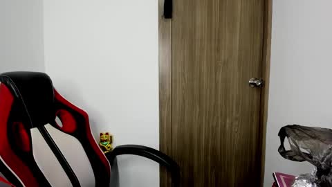 Snapshot of sweet__suck69bitch chatting on 03-04-25, 05:00 sweet__suck69bitch online show from 03-04-25, 05:00