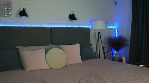 sweet__vikki online show from 06-15-26, 05:53