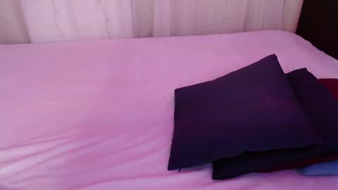 Snapshot of sweet_alica15 chatting on 01-19-25, 07:15 Alice online show from 01-19-25, 07:15