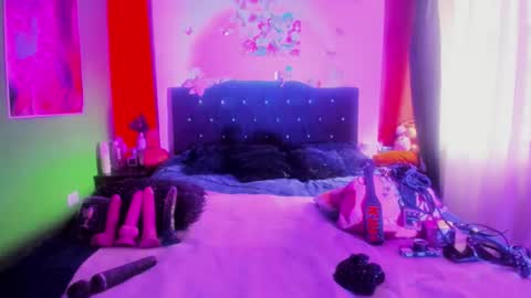 Snapshot of sweet_allison04 chatting on 02-24-26, 12:03 sweet_allison04 online show from 02-24-26, 12:03