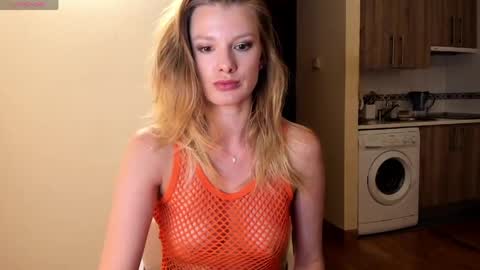 Snapshot of sweet_angel_a chatting on 05-31-26, 09:27 Ann - your sweet girl online show from 05-31-26, 09:27