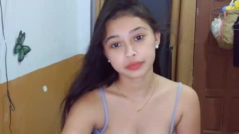 Snapshot of sweet_angela0701 chatting on 03-19-26, 03:05 sweet_angela0701 online show from 03-19-26, 03:05