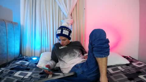 Andy online show from 04-06-26, 01:03