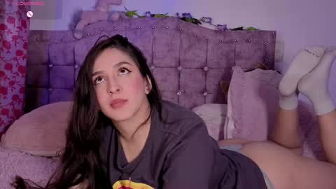 Snapshot of sweet_anllela chatting on 09-19-25, 01:40 Sthefany Lauren Independent Model online show from 09-19-25, 01:40