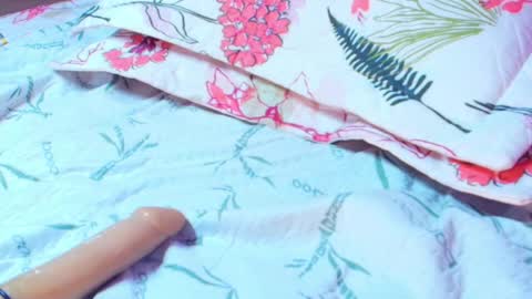 April sweet online show from 05-18-26, 02:23