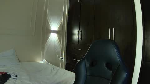 Snapshot of sweet_ayshel chatting on 11-25-25, 02:44 sweet Ayshel online show from 11-25-25, 02:44