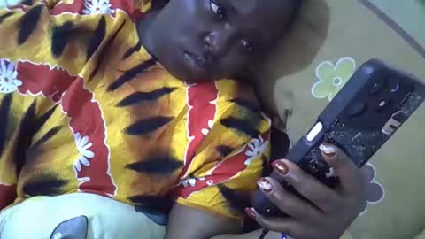 Queen online show from 09-09-25, 07:41