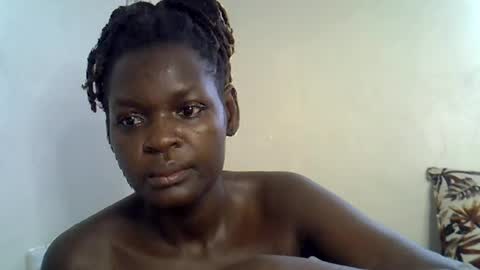 Snapshot of sweet_bela1 chatting on 07-31-26, 10:14 Queen online show from 07-31-26, 10:14
