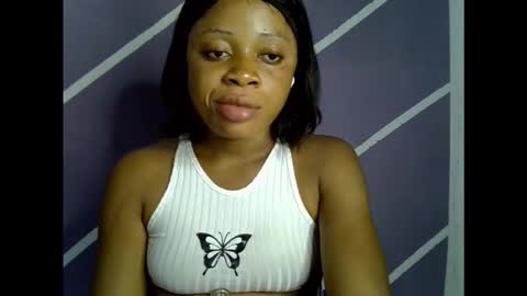 Snapshot of sweet_berry31 chatting on 11-04-25, 01:48 baby girl online show from 11-04-25, 01:48
