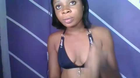 Snapshot of sweet_berry31 chatting on 11-07-25, 05:29 baby girl online show from 11-07-25, 05:29