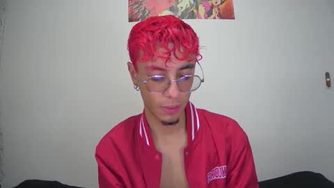 Snapshot of sweet_boy2224 chatting on 11-26-25, 09:16 sweet_boy2224 online show from 11-26-25, 09:16