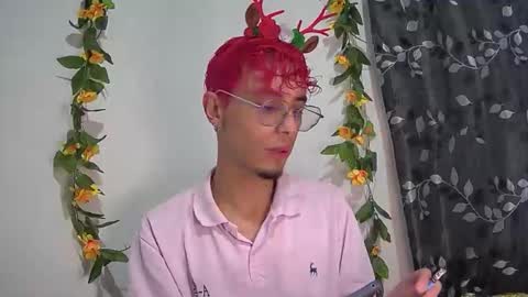 Snapshot of sweet_boy2224 chatting on 12-02-25, 08:15 sweet_boy2224 online show from 12-02-25, 08:15