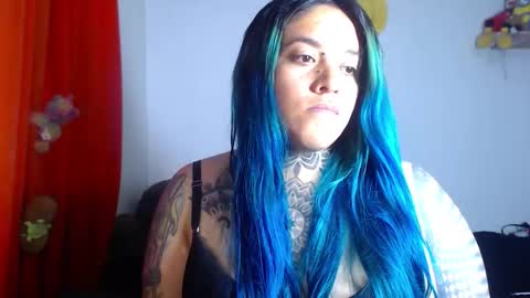 Snapshot of sweet_bubblee chatting on 01-14-26, 10:25 Bubbles online show from 01-14-26, 10:25