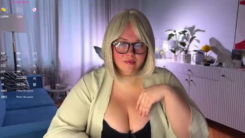 Caroline online show from 04-26-26, 05:49