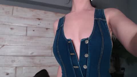 Chantelle online show from 01-13-25, 11:38