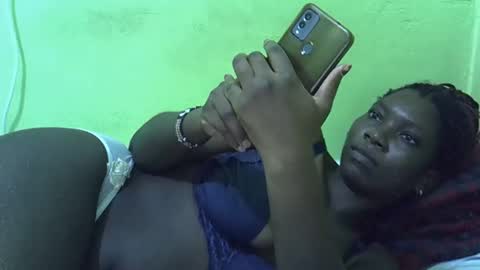 sweet_cherie1 online show from 04-29-26, 07:01