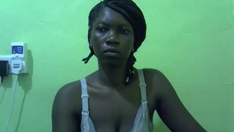 sweet_cherie1 online show from 05-18-26, 05:35