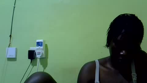 Snapshot of sweet_cherie1 chatting on 07-12-26, 06:59 sweet_cherie1 online show from 07-12-26, 06:59