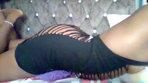Snapshot of sweet_cherry007 chatting on 10-03-25, 07:22 sweet_cherry007 online show from 10-03-25, 07:22