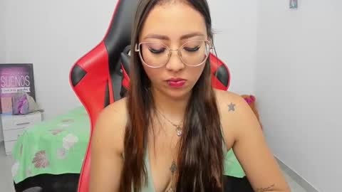 Snapshot of sweet_coral_ chatting on 02-11-26, 01:16 sweet_coral_ online show from 02-11-26, 01:16