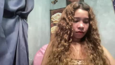 Snapshot of sweet_daisy04 chatting on 02-22-26, 03:43 Daisy online show from 02-22-26, 03:43