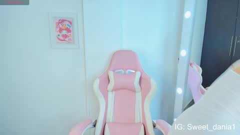 sweet_dania_ online show from 03-12-25, 03:13