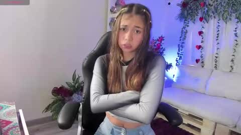 Snapshot of sweet_daniiela chatting on 09-14-25, 03:22 IM Dani online show from 09-14-25, 03:22