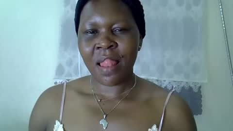 Snapshot of sweet_dori33 chatting on 05-04-26, 11:23 sweet_dori33 online show from 05-04-26, 11:23