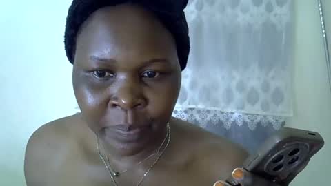 Snapshot of sweet_dori33 chatting on 05-16-26, 03:03 sweet_dori33 online show from 05-16-26, 03:03