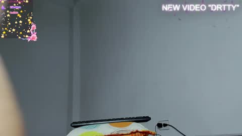 ZAFIRO QUIROZ online show from 02-05-25, 11:34