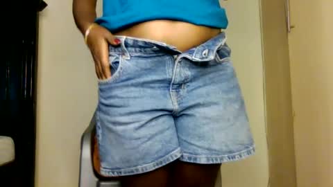 sweet_ebony001 online show from 07-30-26, 04:06