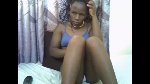 Snapshot of sweet_elisa001 chatting on 05-19-26, 08:09 Edah online show from 05-19-26, 08:09