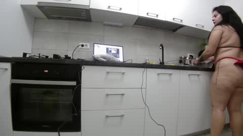 Snapshot of sweet_ella chatting on 12-25-24, 07:34 online show from 12-25-24, 07:34