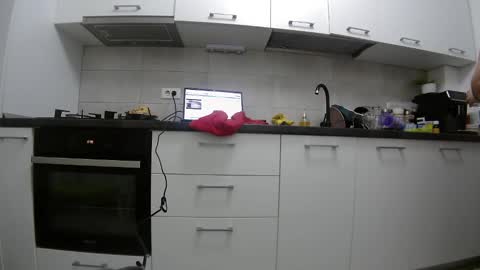 Snapshot of sweet_ella chatting on 02-18-25, 09:09 online show from 02-18-25, 09:09