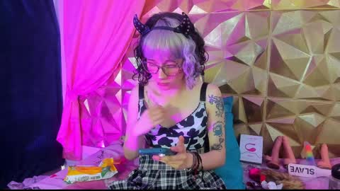  emmili  online show from 12-30-24, 03:24