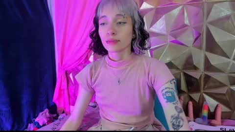  emmili  online show from 01-09-25, 12:19