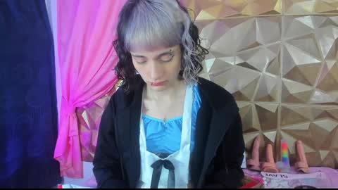  emmili  online show from 01-21-25, 12:07