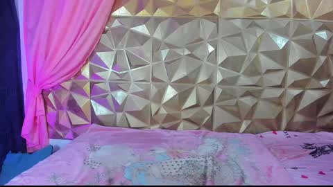  emmili  online show from 01-21-25, 06:12