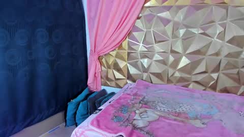  emmili  online show from 02-09-25, 06:16