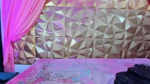  emmili  online show from 02-11-25, 06:11