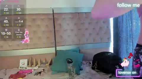 Snapshot of sweet_emmili chatting on 06-02-26, 12:40 emmili online show from 06-02-26, 12:40