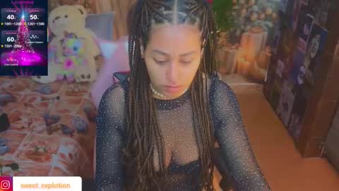 Snapshot of sweet_explotion chatting on 12-15-25, 03:55 sweet thani online show from 12-15-25, 03:55