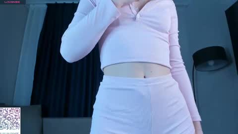 Julia online show from 03-09-25, 02:21