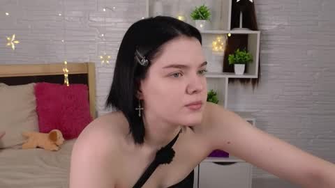 Amely online show from 05-30-26, 03:36