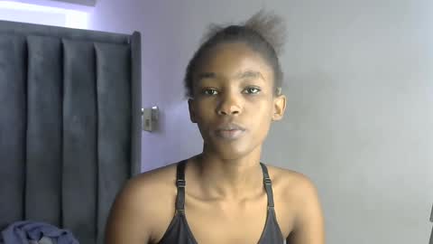 Snapshot of sweet_freaky chatting on 12-01-25, 11:15 sweet_freaky online show from 12-01-25, 11:15